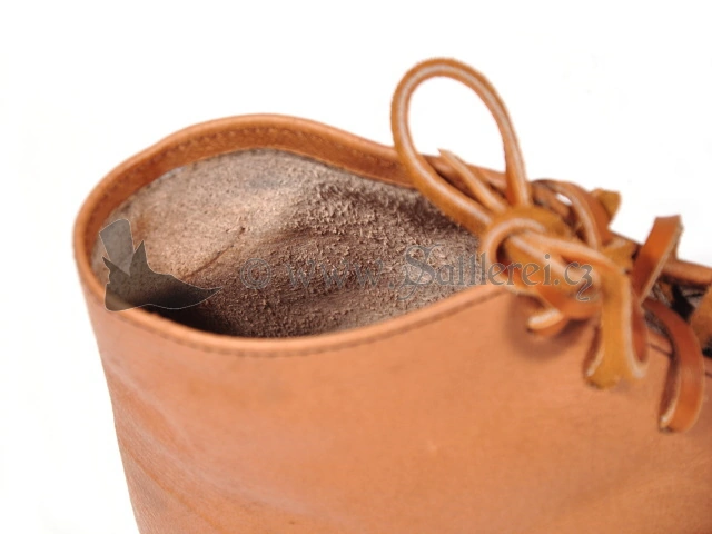 Středověká obuv  