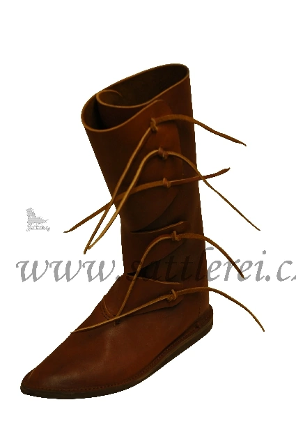 Historické vysoké boty raný středověk z období 12. století