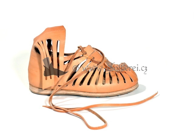 Římské boty kotníkové z období starověku (Caliga z Valkenburgu)