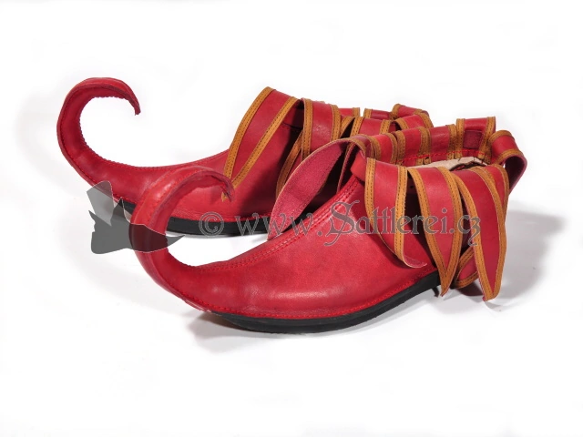 Gotické boty šnábl 13. století